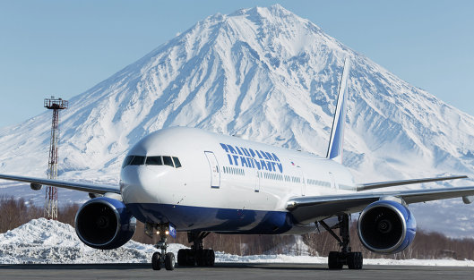 Самолет Boing-777-300 компании "Трансаэро"