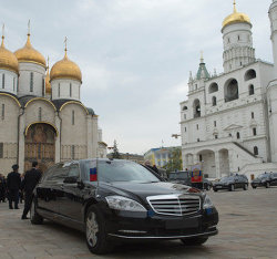 Кортеж с российским лицом