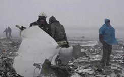 Спасатели собирали засыпанные снегом обломки Boeing 737-800  в Ростове-на-Дону