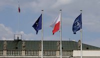 Флаги: Польши, ЕС и НАТО