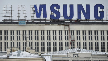 Демонтаж рекламной конструкции компании Samsung