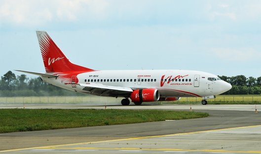 Самолёт Boeing 737-500 авиакомпании "ВИМ-Авиа"