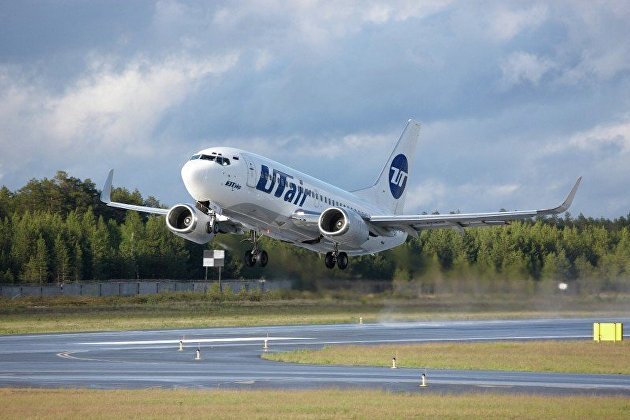 Boeing 737-500 компании "ЮТэйр"