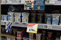 Молочная продукция в магазине Tesco в Будапеште