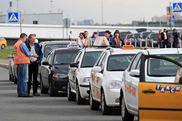 Власти Москвы начинают прием заявок на возмещение затрат на лизинг такси