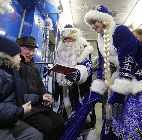 Запуск тематического поезда, посвященного Новому 2018 году