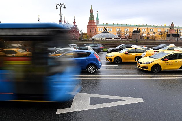 В Москве с 7 ноября водителям запретят проезд по всем выделенным полосам