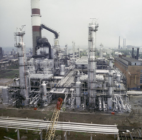 Ново-Уфимский нефтеперерабатывающий завод.