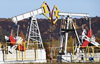 Добыча нефти.