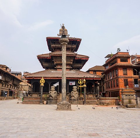 Пустая площадь Даттатрея в городе Бхактапур, Непал