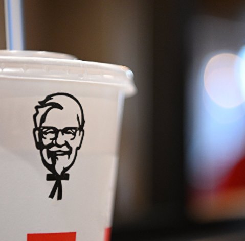 Владелец KFC продаёт рестораны в России