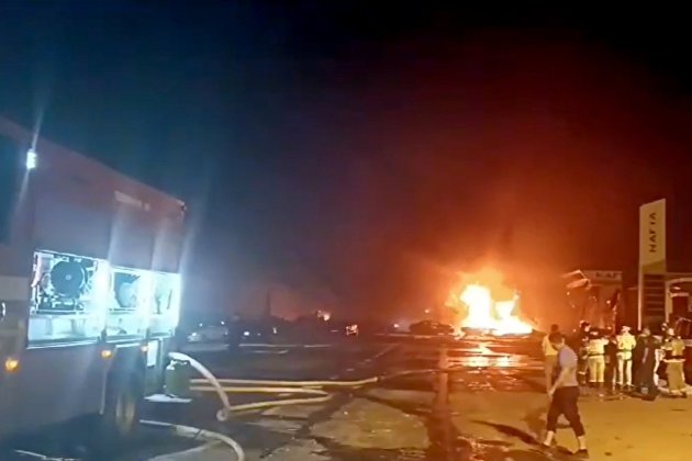 Последствия взрыва автосервиса в Махачкале
