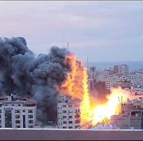 Обстрел зданий в палестинском городе Газа