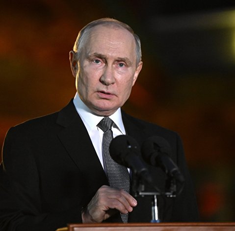 Президент РФ Владимир Путин отвечает на вопросы российских журналистов