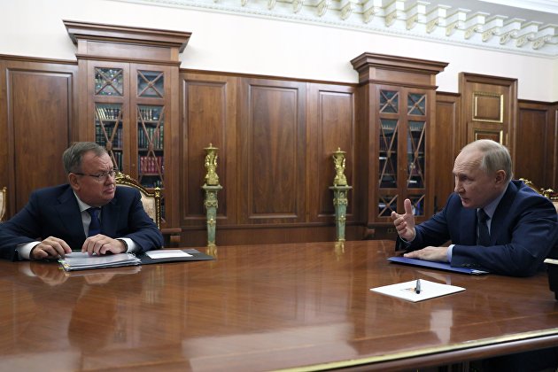Президент РФ В. Путин встретился с главой ВТБ А. Костиным